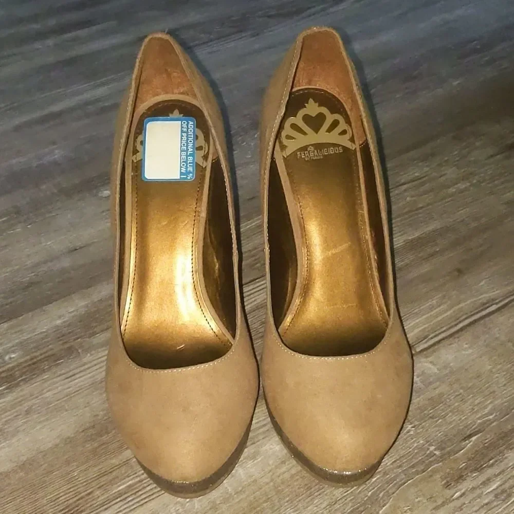 Fergalicious tan microsuede wedges Sz 10